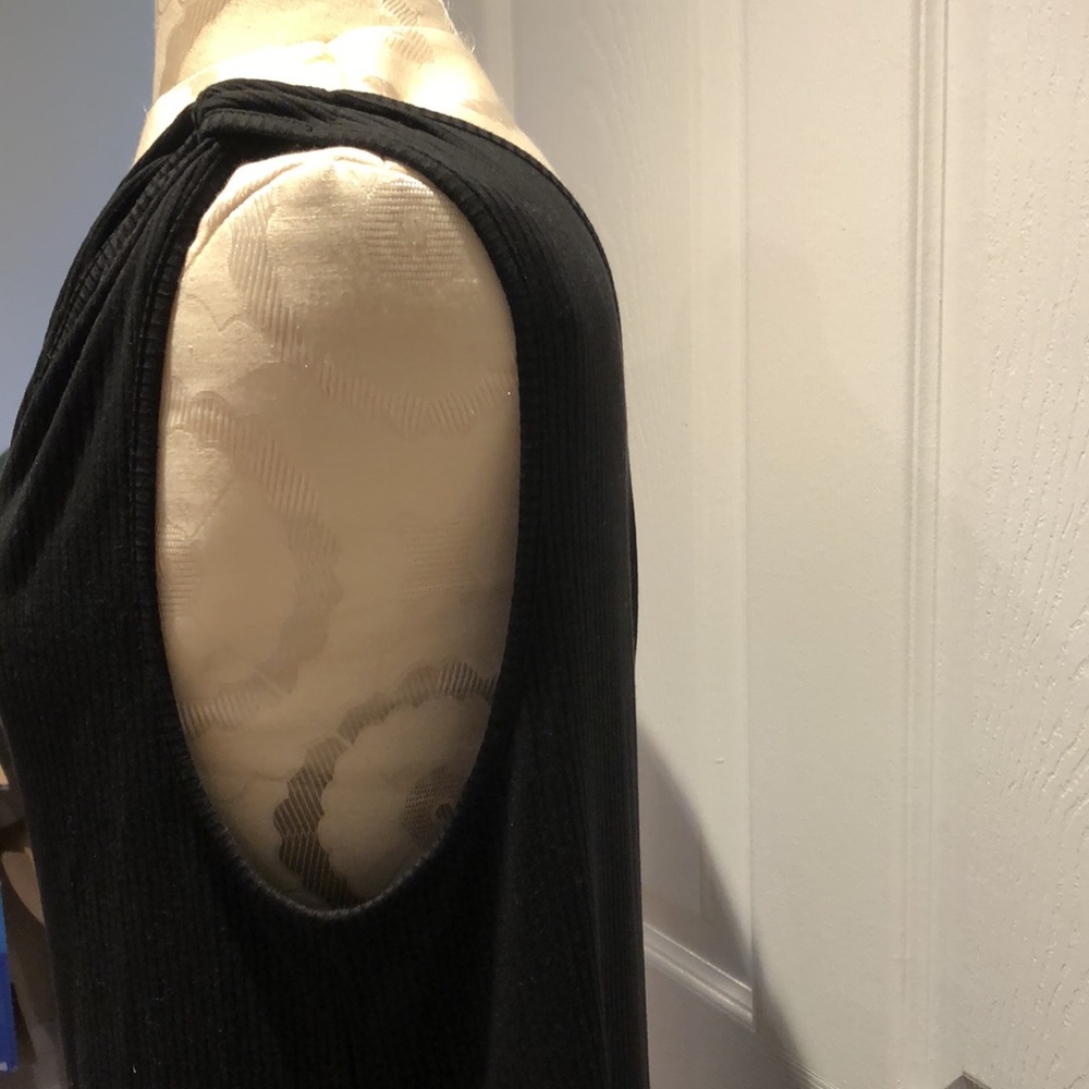 4. The Drop | NWT Ribbed One Shoulder Maxi Dress - Picture 9 of 13
